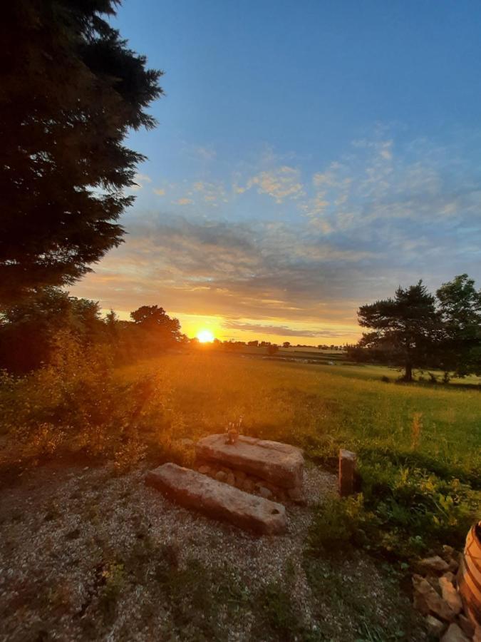 Notrevillage La Salamandre Neret Buitenkant foto
