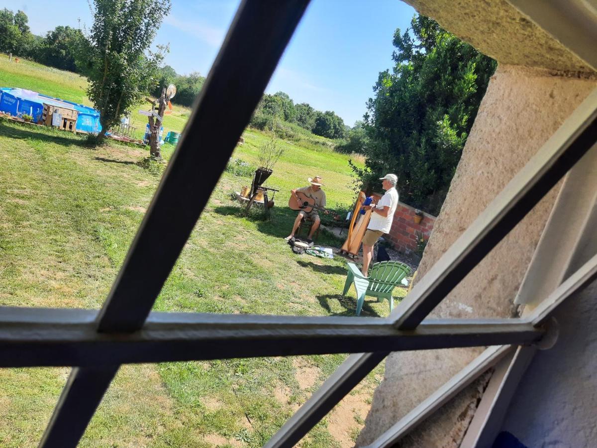 Notrevillage La Salamandre Neret Buitenkant foto